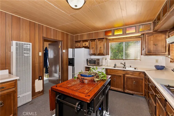 644 San Bernardino Avenue, Big Bear, California 92386