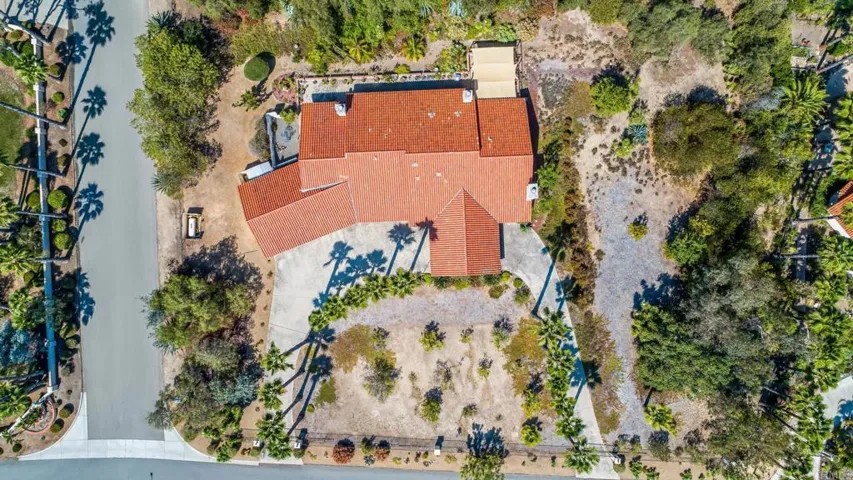 17544 Avenida Peregrina, Rancho Santa Fe, California 92067