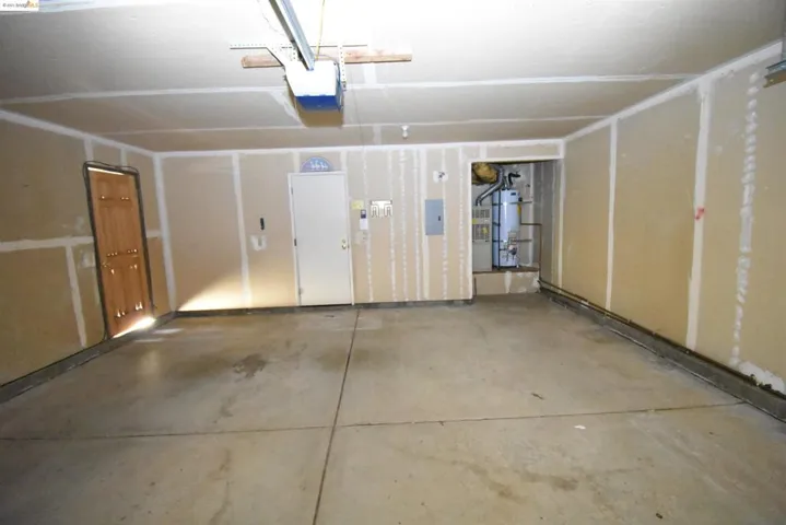 19225 Lakeridge Rd, Castro Valley, California 94546