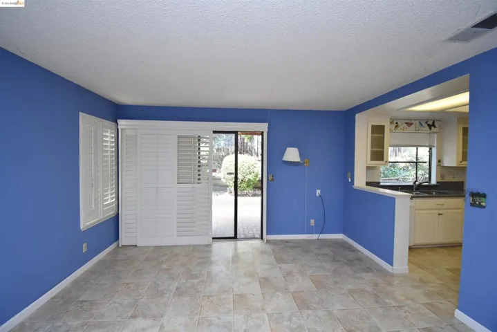 19225 Lakeridge Rd, Castro Valley, California 94546