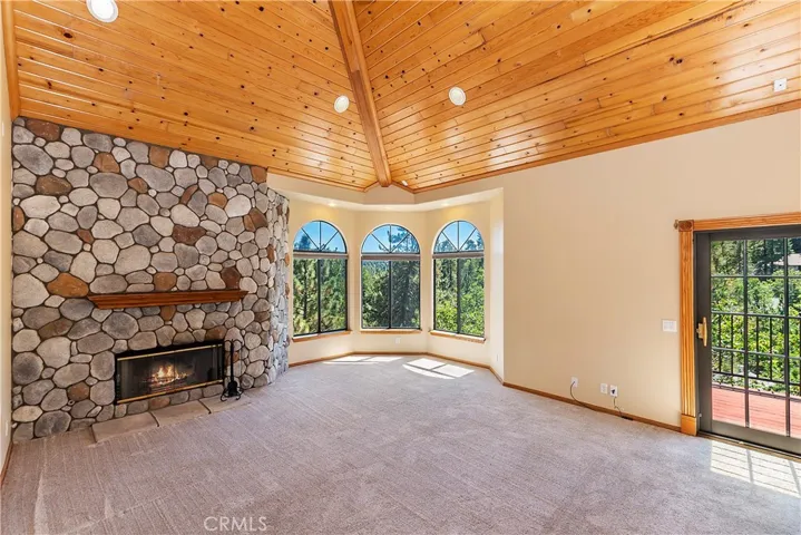 26570 Yolo Way, Lake Arrowhead, California 92352