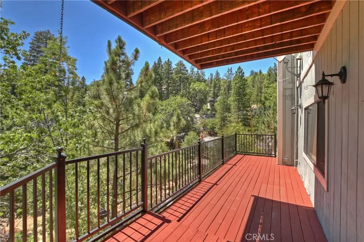26570 Yolo Way, Lake Arrowhead, California 92352