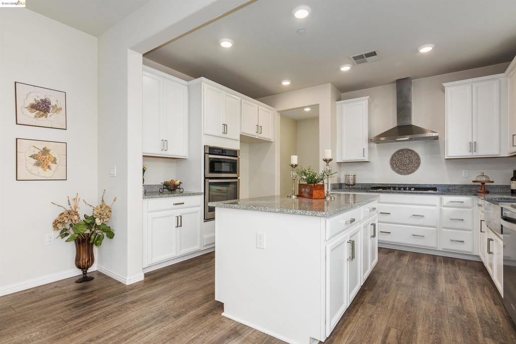 979 Princess Way, Brentwood, California 94513 home-pic-6