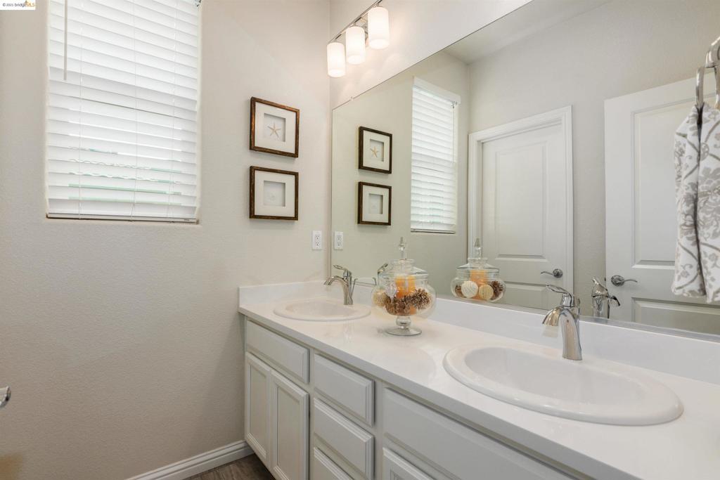 979 Princess Way, Brentwood, California 94513 home-pic-26