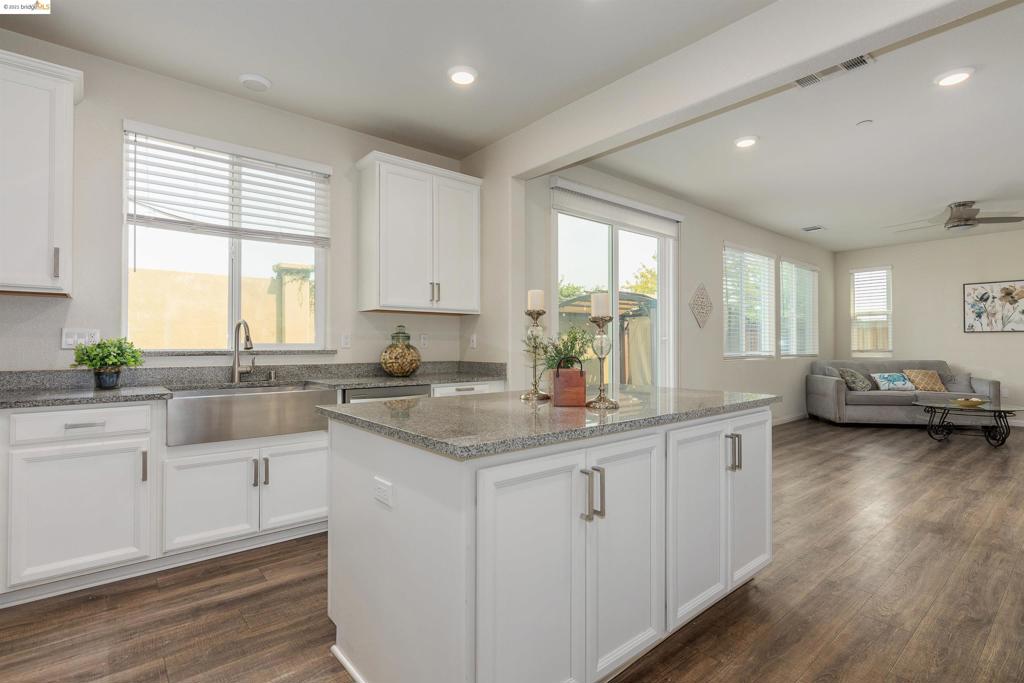 979 Princess Way, Brentwood, California 94513 home-pic-7