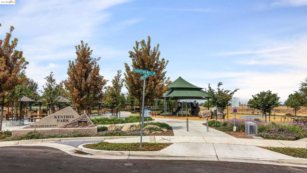 979 Princess Way, Brentwood, California 94513 home-pic-30