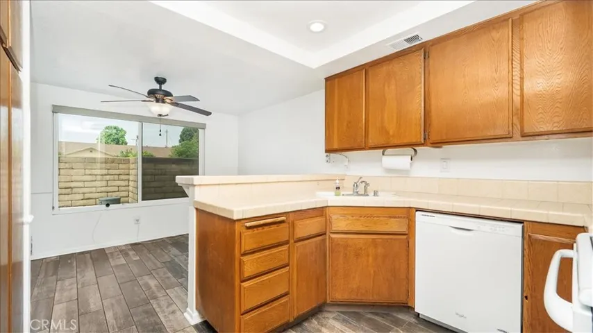 2321 S Magnolia Avenue 2a, Ontario, California 91762