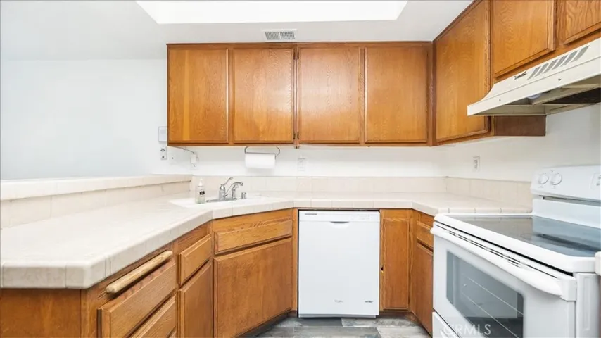 2321 S Magnolia Avenue 2a, Ontario, California 91762