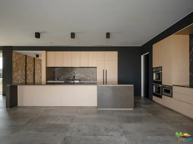 5 Echo Lane, Rancho Mirage, California 92270