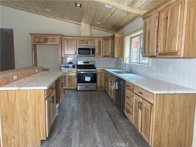 42605 Avalon Road, Big Bear, California 92315