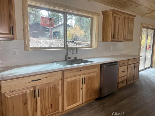 42605 Avalon Road, Big Bear, California 92315