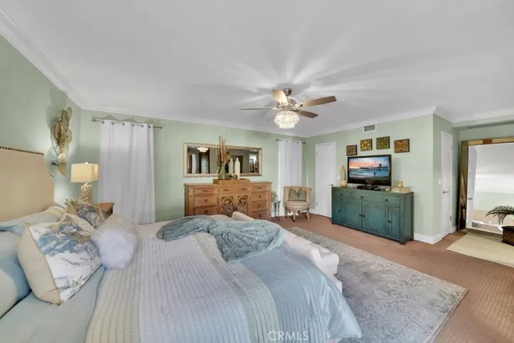 21382 Lemontree Lane, Huntington Beach, California 92646