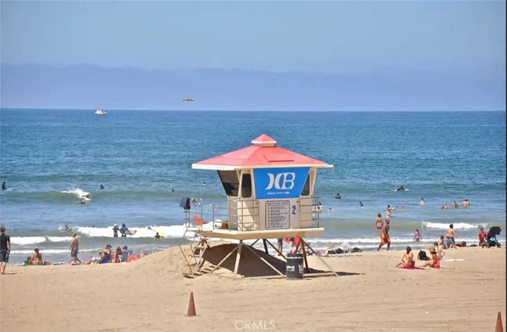 21382 Lemontree Lane, Huntington Beach, California 92646