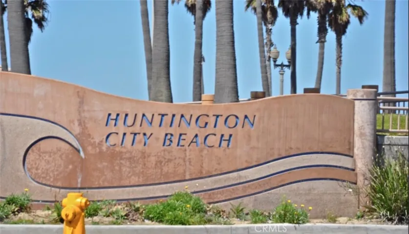 21382 Lemontree Lane, Huntington Beach, California 92646