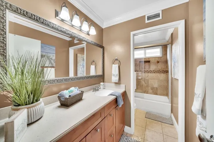 21382 Lemontree Lane, Huntington Beach, California 92646