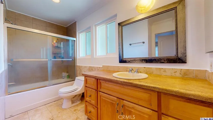 809 E Acacia Ave Avenue D, Glendale, California 91205