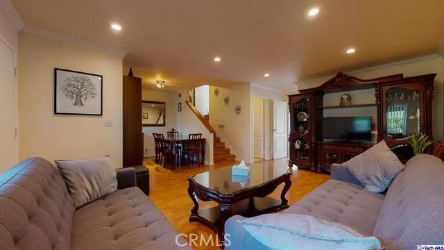 809 E Acacia Ave Avenue D, Glendale, California 91205