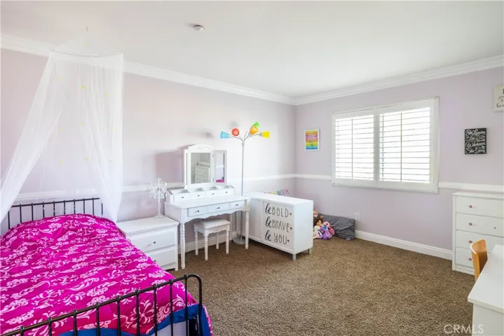 4927 Edmonton Street, Fontana, California 92336