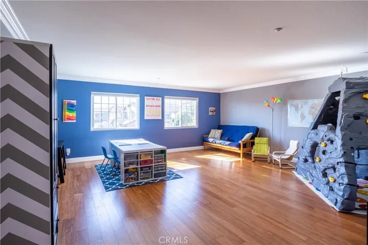 4927 Edmonton Street, Fontana, California 92336