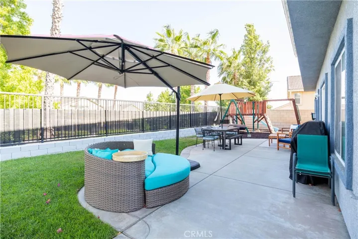4927 Edmonton Street, Fontana, California 92336