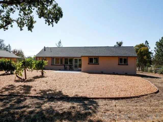 560 Irwin Lane, Santa Rosa, California 95401