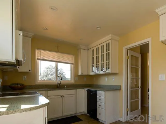 560 Irwin Lane, Santa Rosa, California 95401