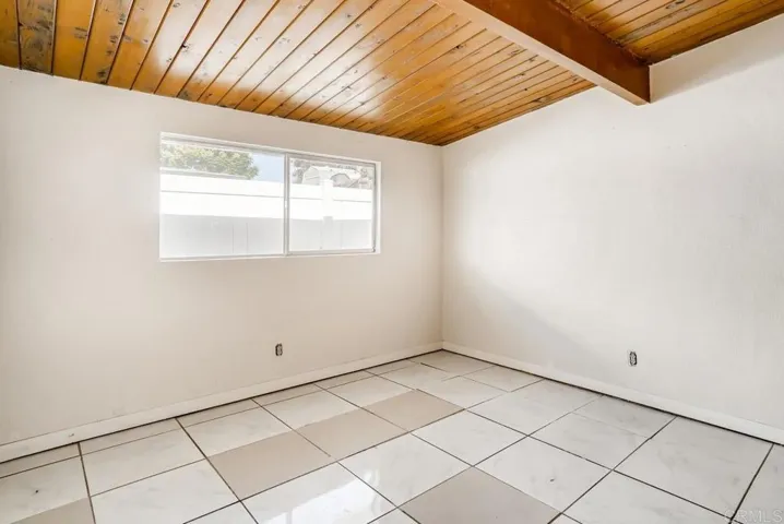 9848 St. George, Spring Valley, California 91977