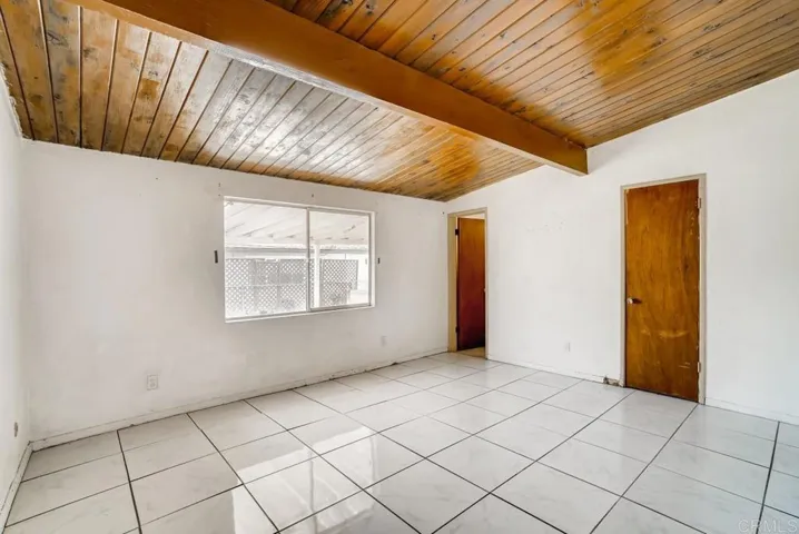 9848 St. George, Spring Valley, California 91977
