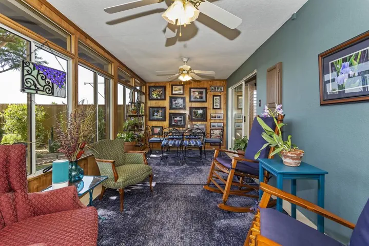 019_Sunroom