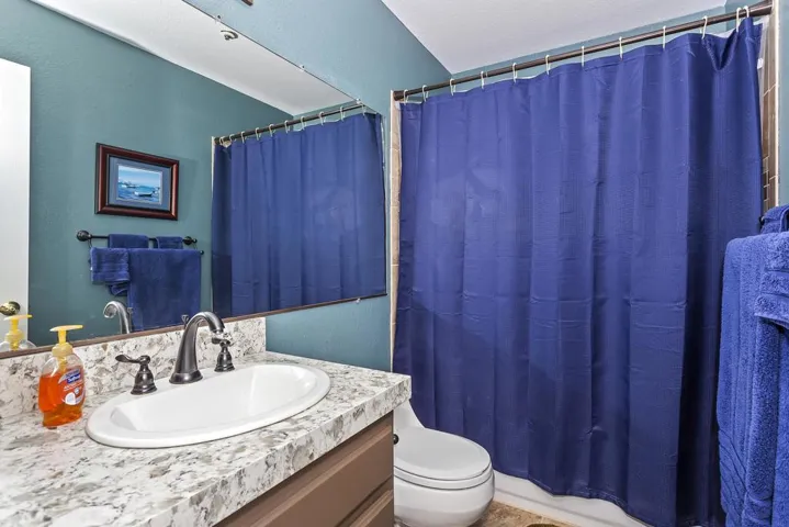 023_Bathroom