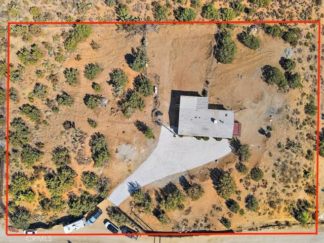 1320 Hollister Road, Pinon Hills, California 92372