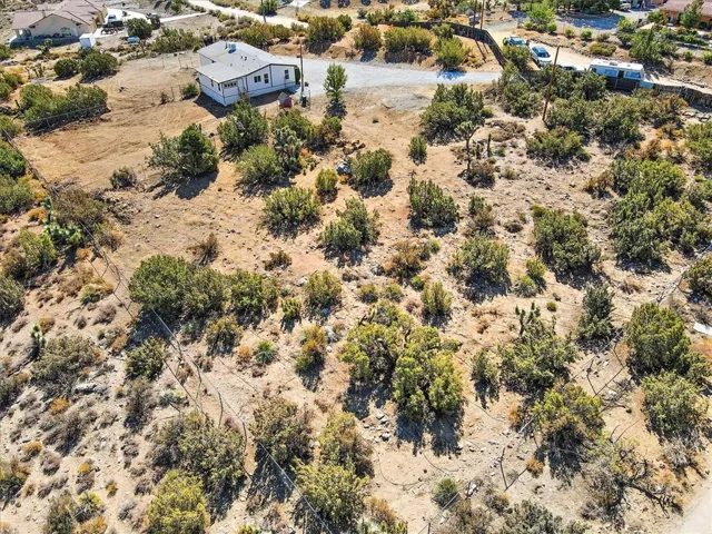 1320 Hollister Road, Pinon Hills, California 92372