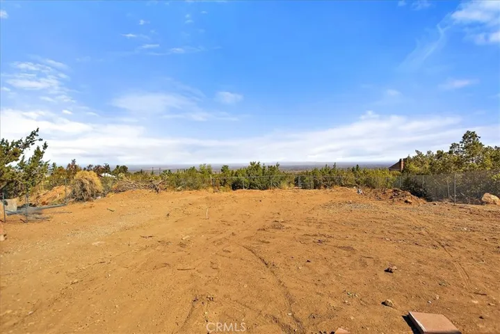 1320 Hollister Road, Pinon Hills, California 92372