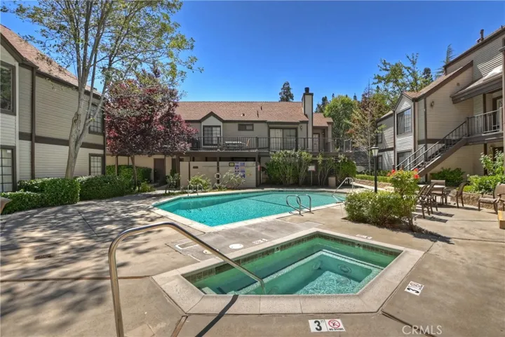 208 Village Bay 1, Lake Arrowhead, California 92352