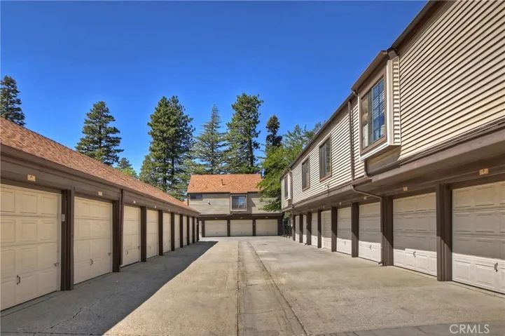 208 Village Bay 1, Lake Arrowhead, California 92352