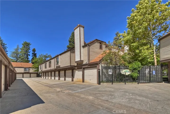 208 Village Bay 1, Lake Arrowhead, California 92352