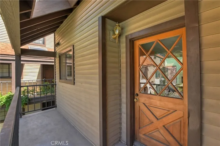 208 Village Bay 1, Lake Arrowhead, California 92352