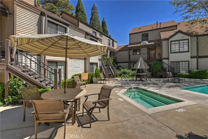 208 Village Bay 1, Lake Arrowhead, California 92352