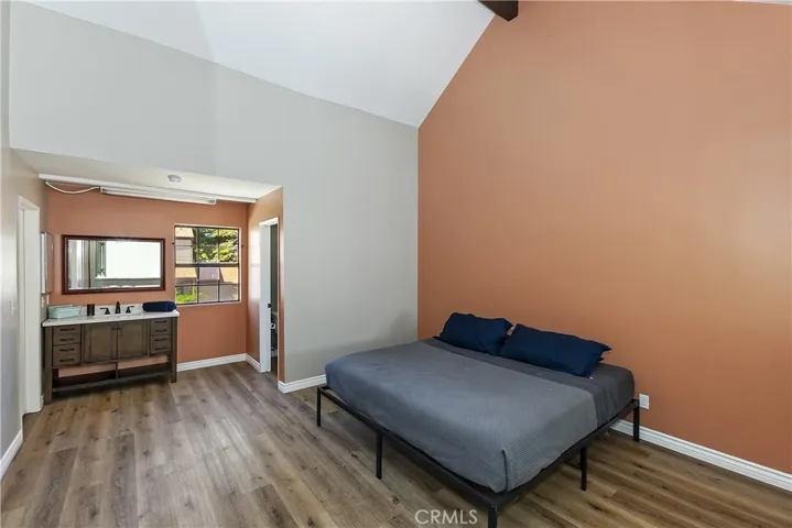 208 Village Bay 1, Lake Arrowhead, California 92352
