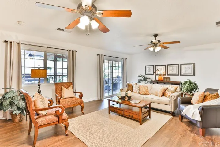 9050 Gorge Ave, Santee, California 92071