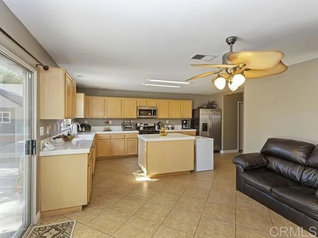 3740 Tulsa Court, Hemet, California 92545