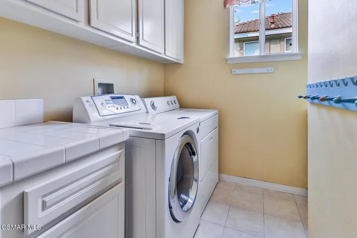 gGuest Bath and Laundry3