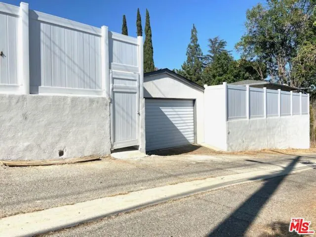 Alley Way Acce to Detached Garage