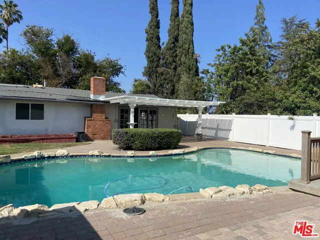 Giant Pool