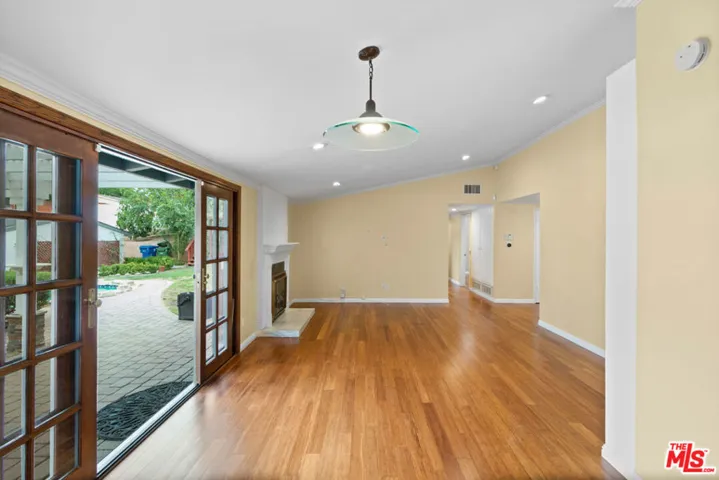 Large Living Room