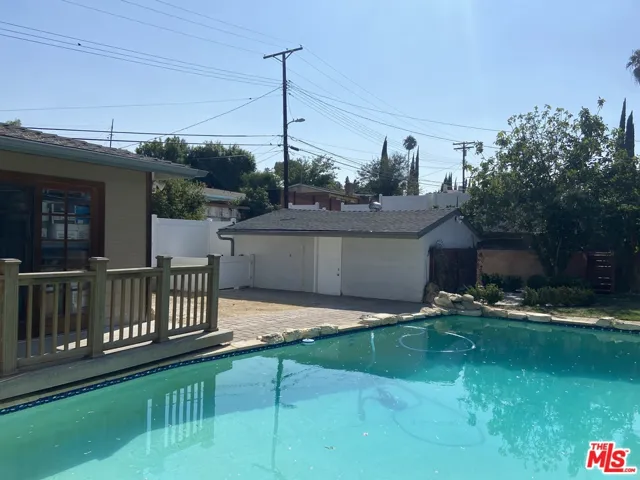 Pool, Pool House and Detached Garage