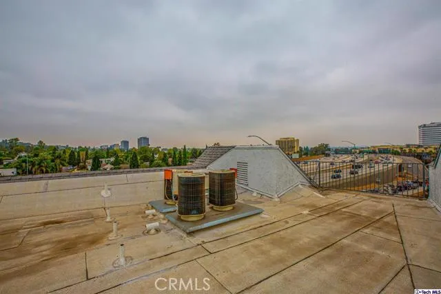 4401 Sepulveda Boulevard 404, Sherman Oaks, California 91403