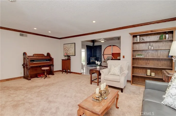 Soooo much space for multiple seating/game/music areas...