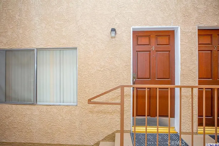 1160 Elm Avenue 4, Glendale, California 91201
