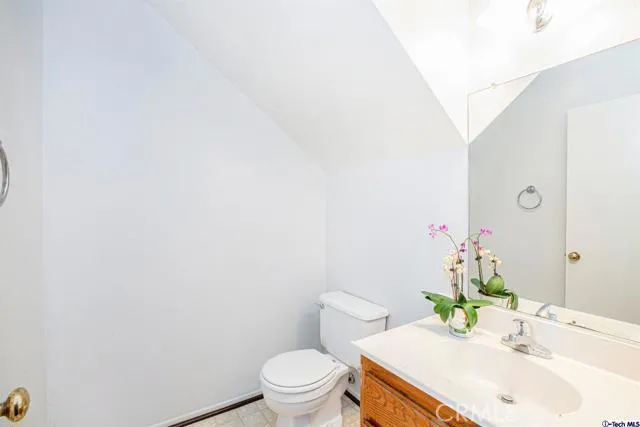 1160 Elm Avenue 4, Glendale, California 91201